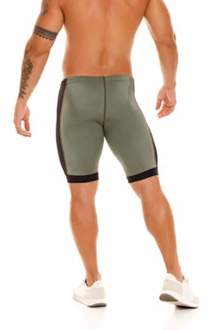 1918 GAMER SHORT PANT GREEN 5 1918 GAMER SHORT PANT GREEN -JOR Luxe Deals Store 1918 GAMER SHORT PANT GREEN 3 1